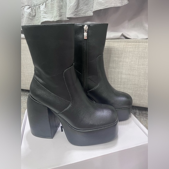 ASOS Platform Boots - Picture 3 of 7